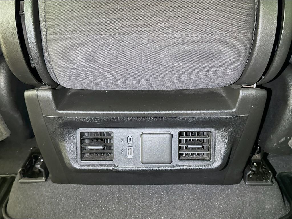 Used 2023 Chevrolet Silverado 1500 LT AWD/4WD image 23