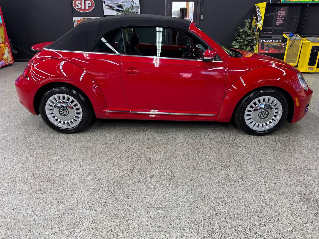 Used 2014 Volkswagen Beetle 1.8T FWD image 6