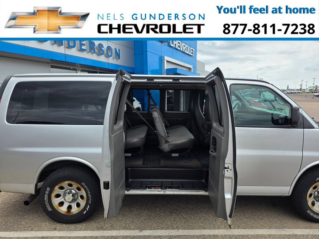 Used 2014 Chevrolet Express 1500 LT w/ LT Preferred Equipment Group AWD/4WD image 9