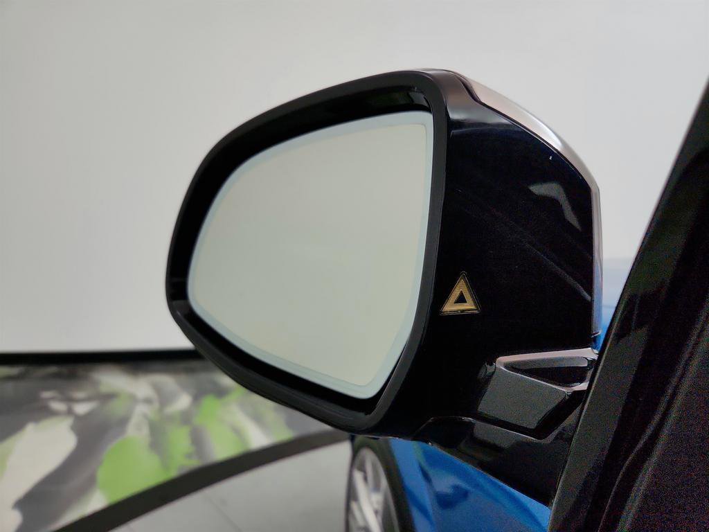 Used 2018 BMW X4 M40i image 16