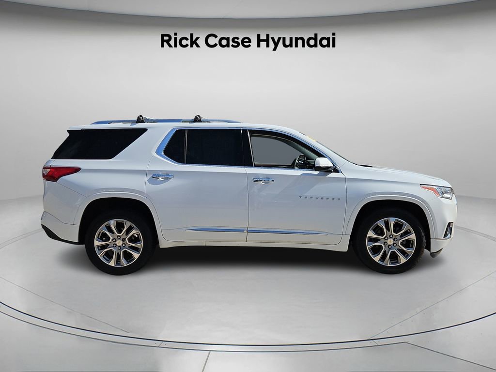 Used 2018 Chevrolet Traverse Premier w/ Driver Confidence II Package image 4
