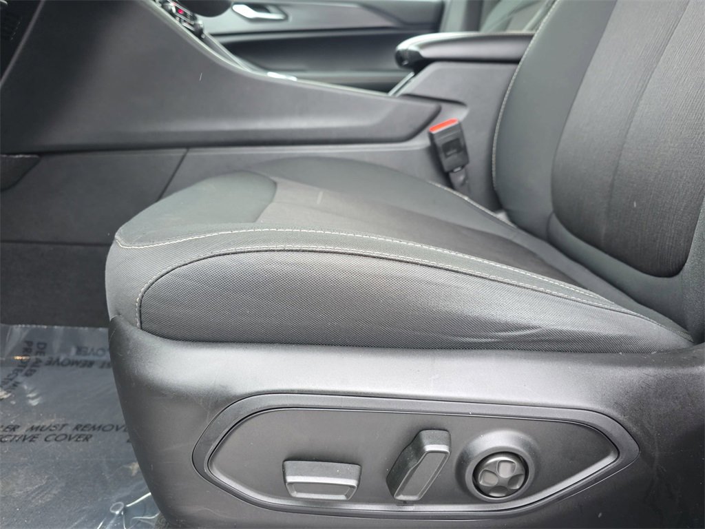 Used 2023 Jeep Grand Cherokee Laredo image 27