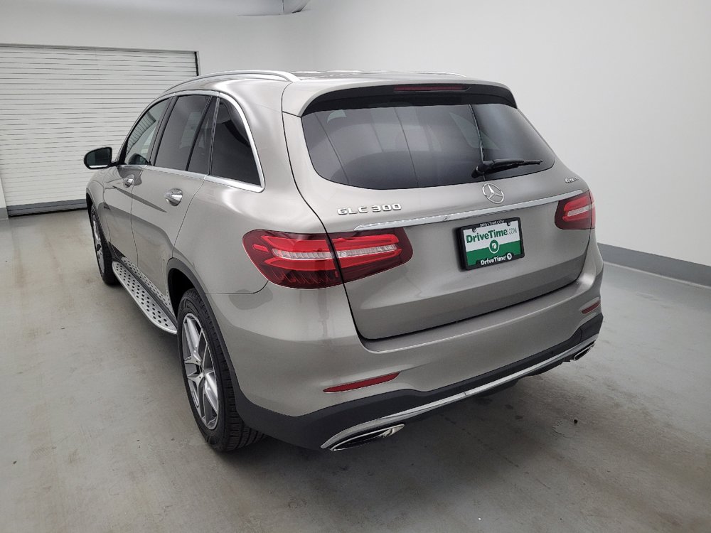 Used 2019 Mercedes-Benz GLC 300 4MATIC image 5