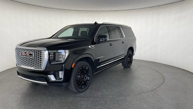 Used 2022 GMC Yukon XL Denali image 33