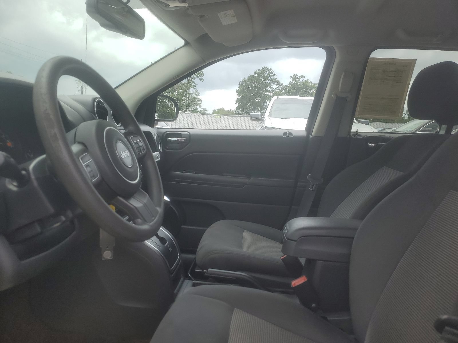 Used 2017 Jeep Compass Sport w/ Power Value Group FWD image 8