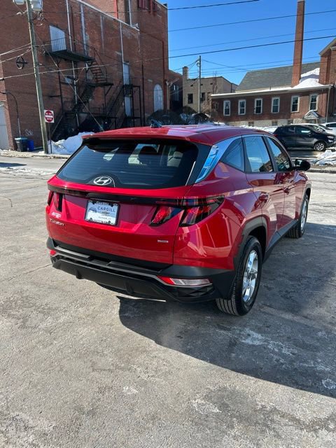 Used 2023 Hyundai Tucson SE image 6