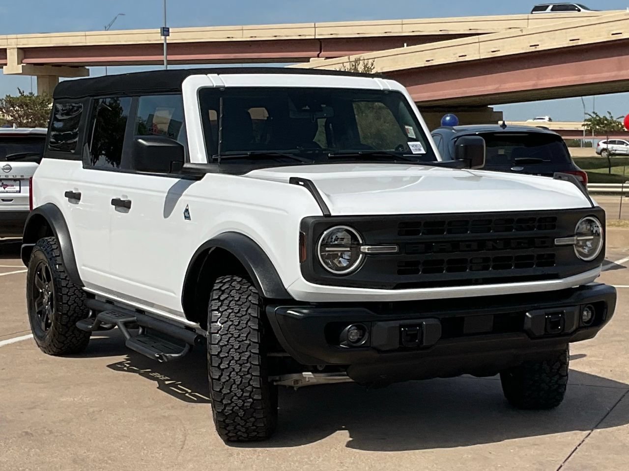 Used 2024 Ford Bronco Black Diamond AWD/4WD image 3