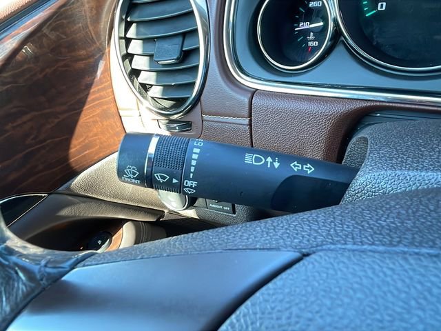 Used 2013 Buick Enclave Leather image 23