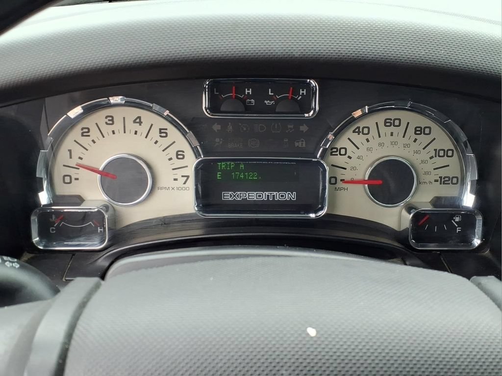 Used 2013 Ford Expedition Limited AWD/4WD image 5