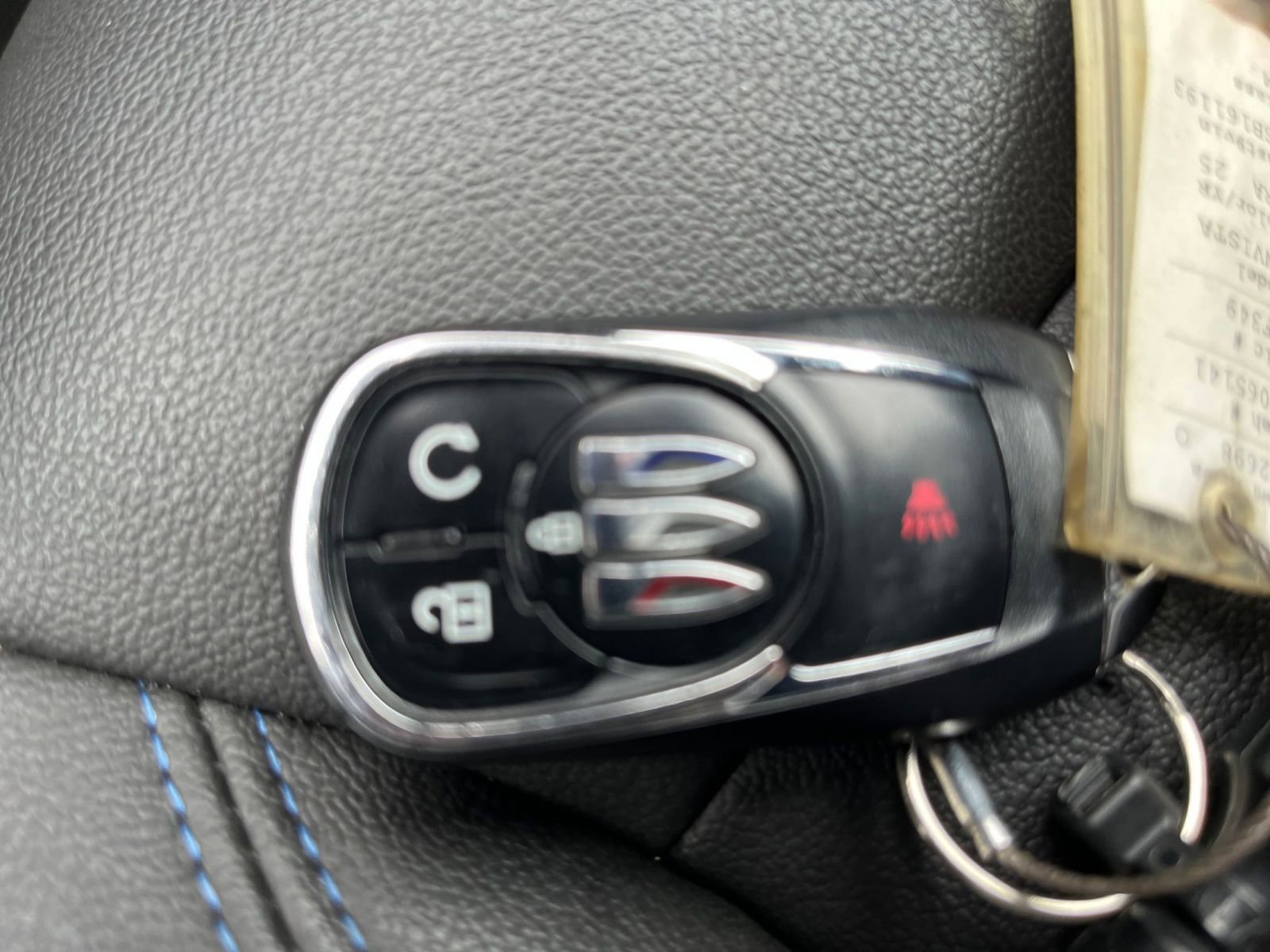 Used 2025 Buick Envista Sport Touring image 24