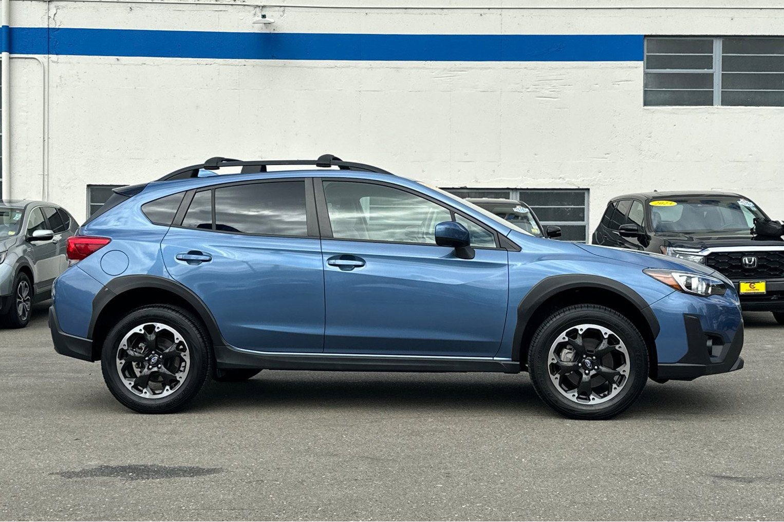 Used 2021 Subaru Crosstrek 2.0i Premium AWD/4WD image 3