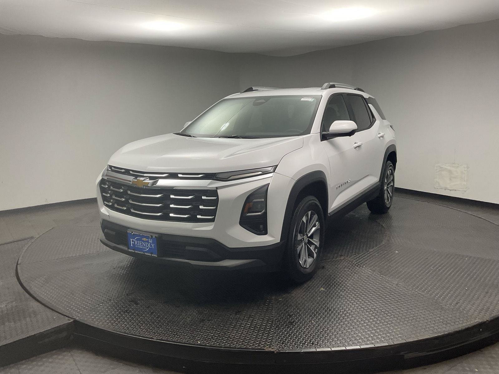 Certified 2025 Chevrolet Equinox LT w/ Convenience Package II FWD image 3