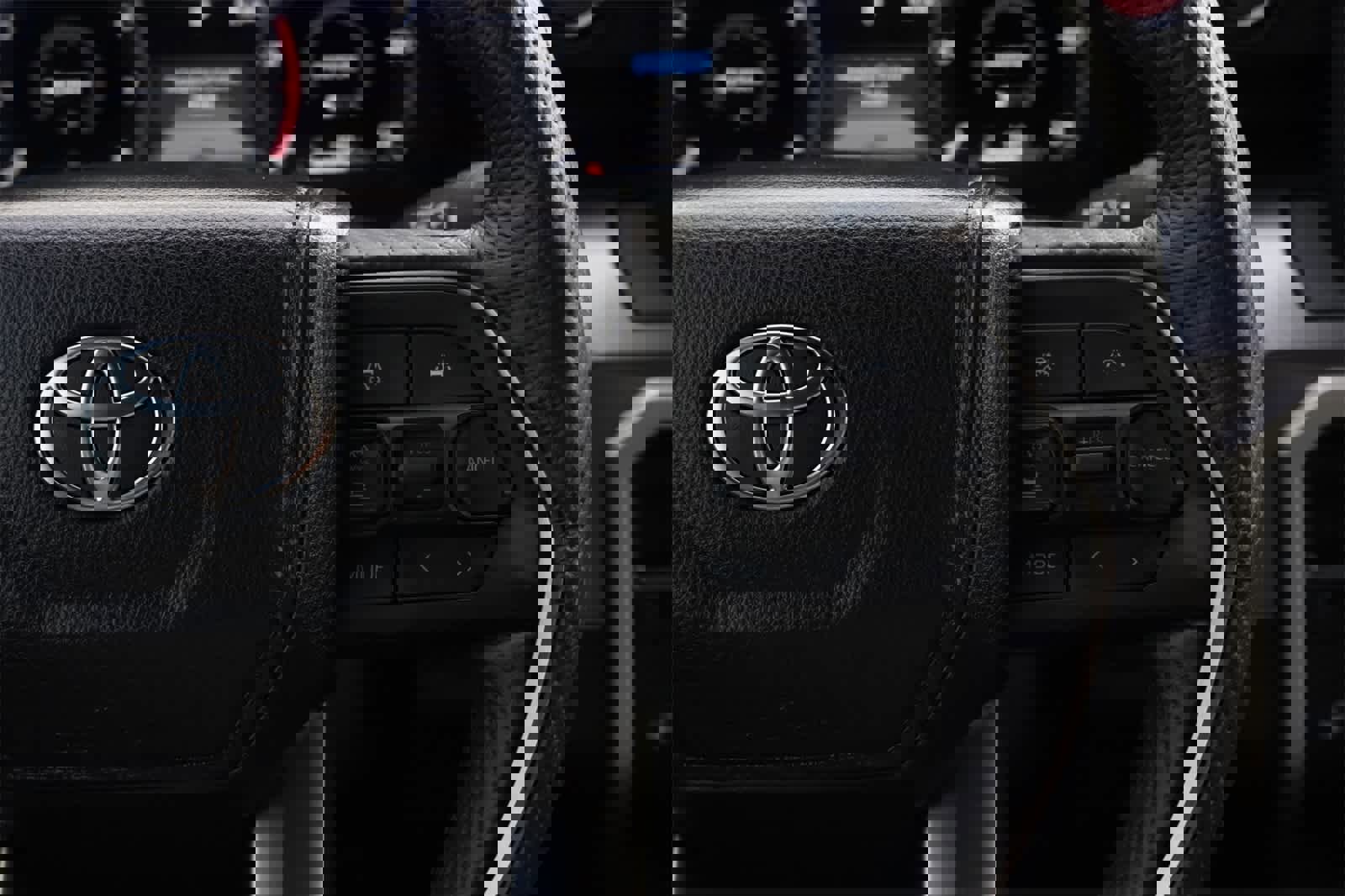 Used 2024 Toyota Tacoma TRD Off-Road image 11