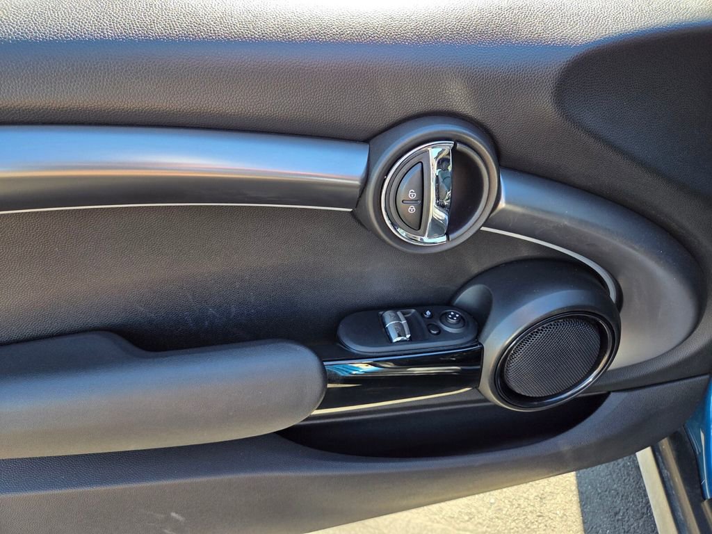 Used 2023 MINI Cooper S image 19