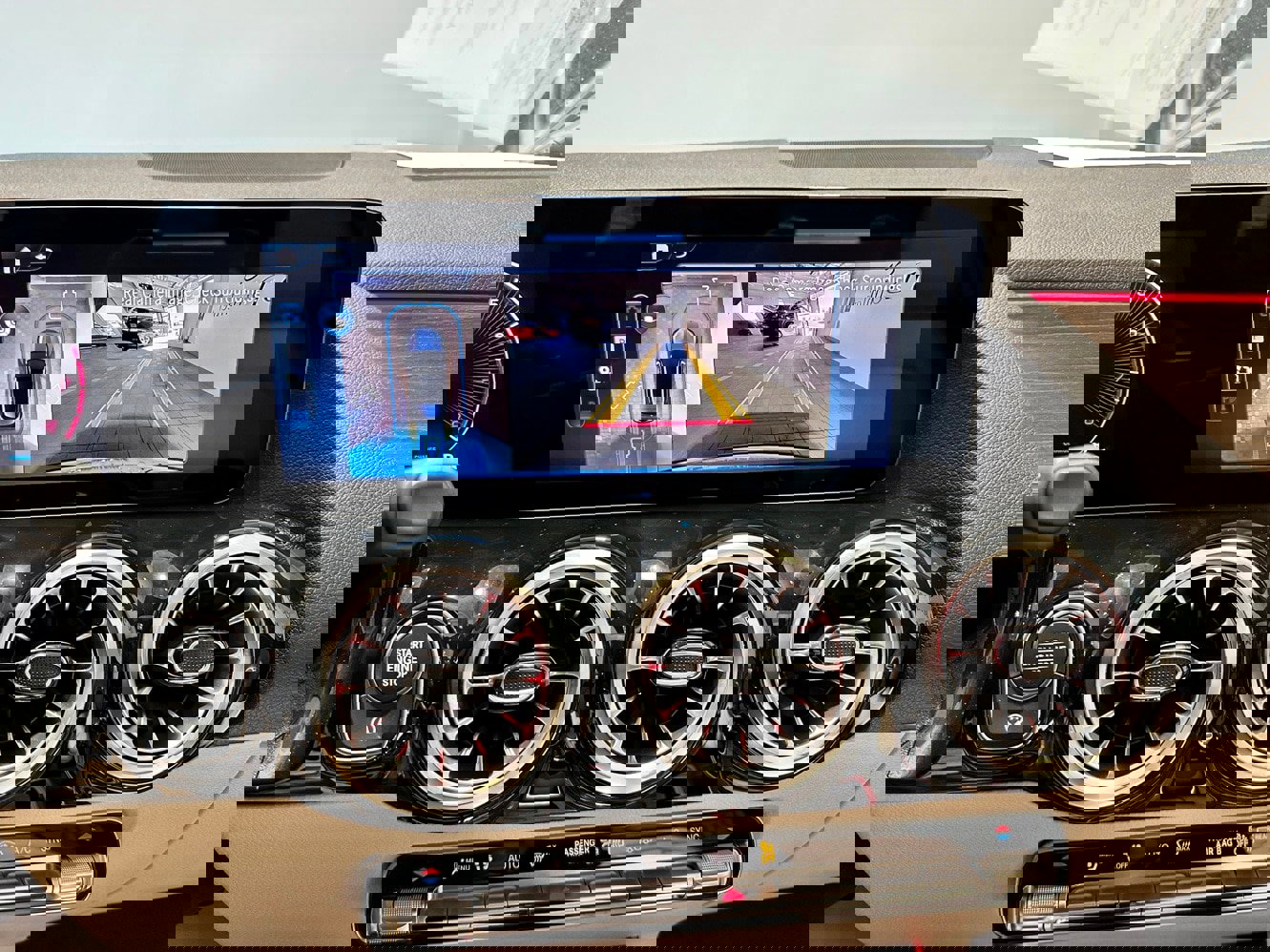 Used 2026 Mercedes-Benz GLA 250 4MATIC image 23