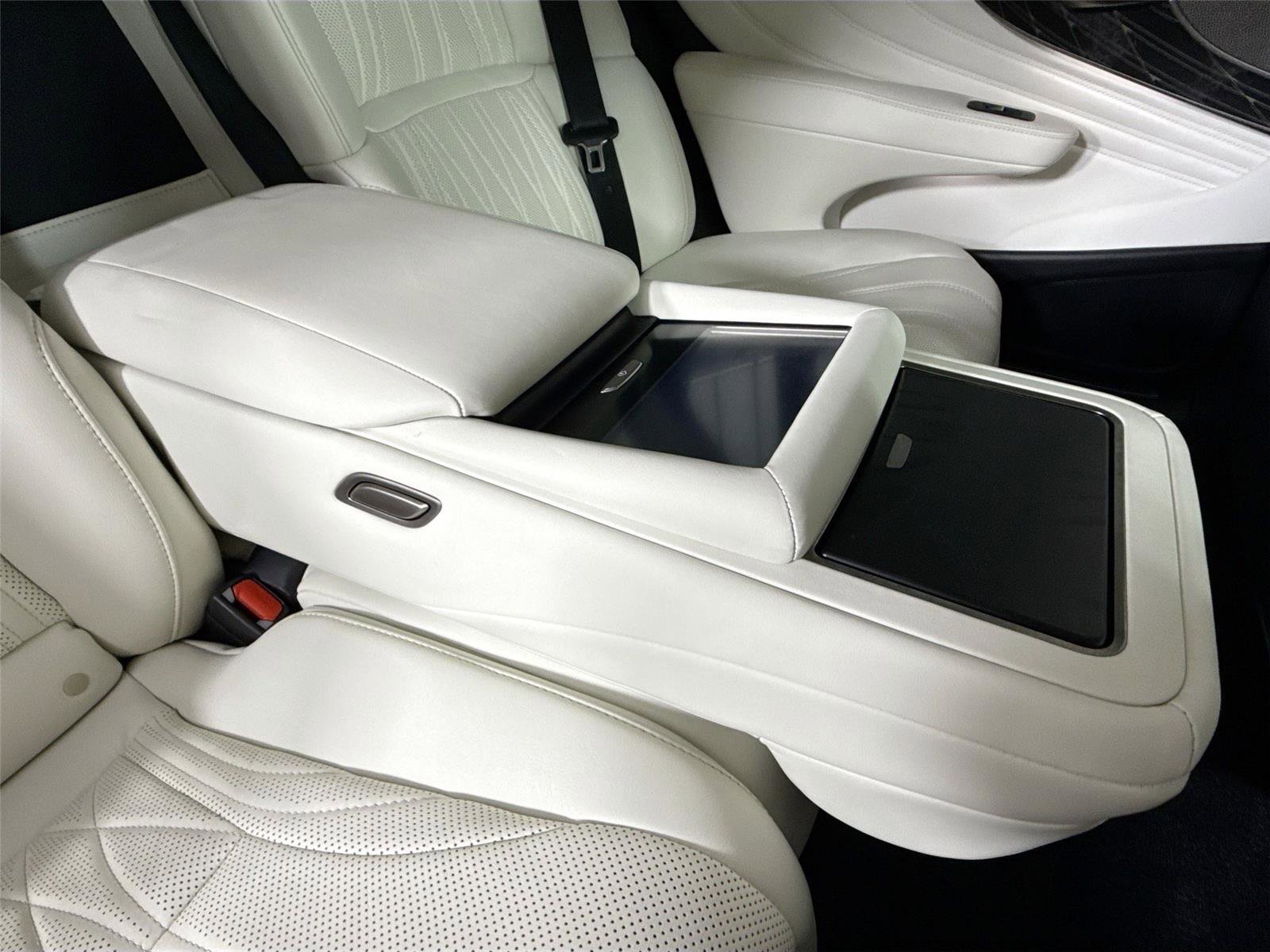 Used 2022 Lexus LS 500 RWD image 42