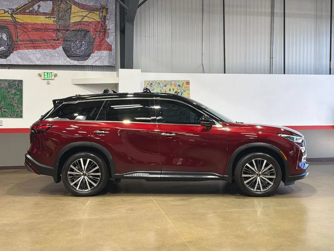 Used 2023 INFINITI QX60 Autograph AWD/4WD image 3