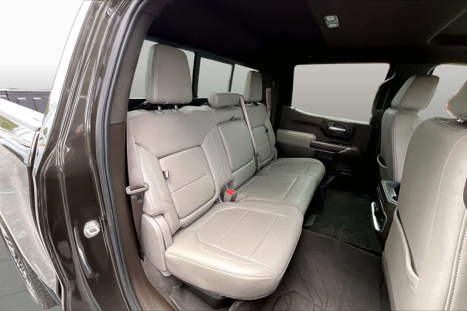 Used 2022 Chevrolet Silverado 1500 LTZ w/ LTZ Convenience Package II AWD/4WD image 26