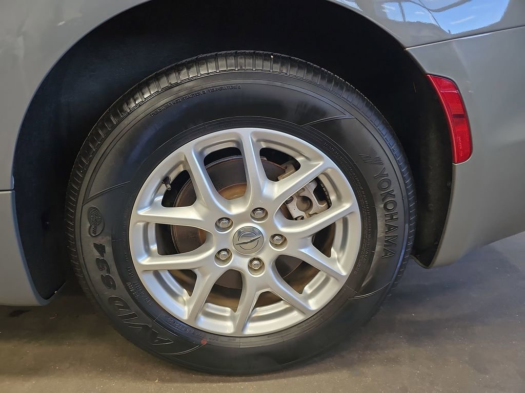 Used 2023 Chrysler Pacifica Touring-L FWD image 32