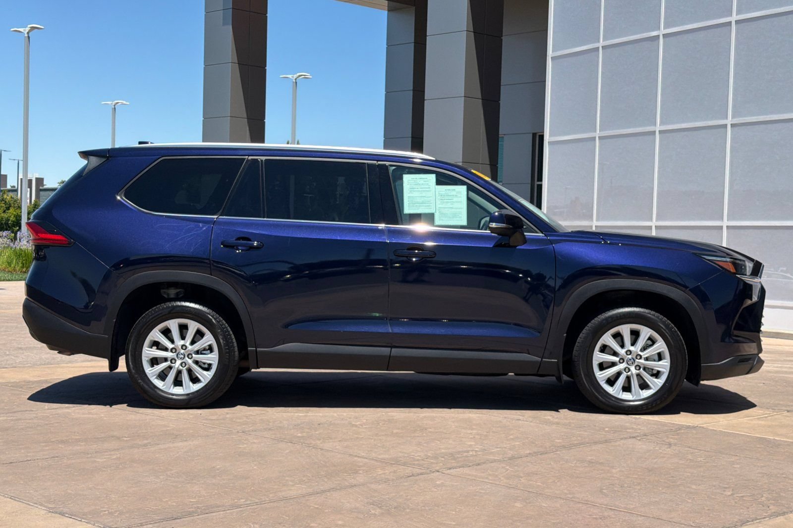 Certified 2024 Toyota Grand Highlander AWD image 3
