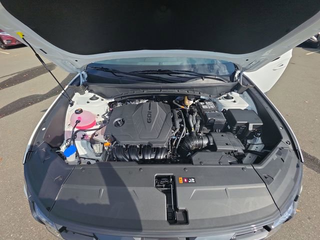 Certified 2025 Hyundai Tucson SE image 40