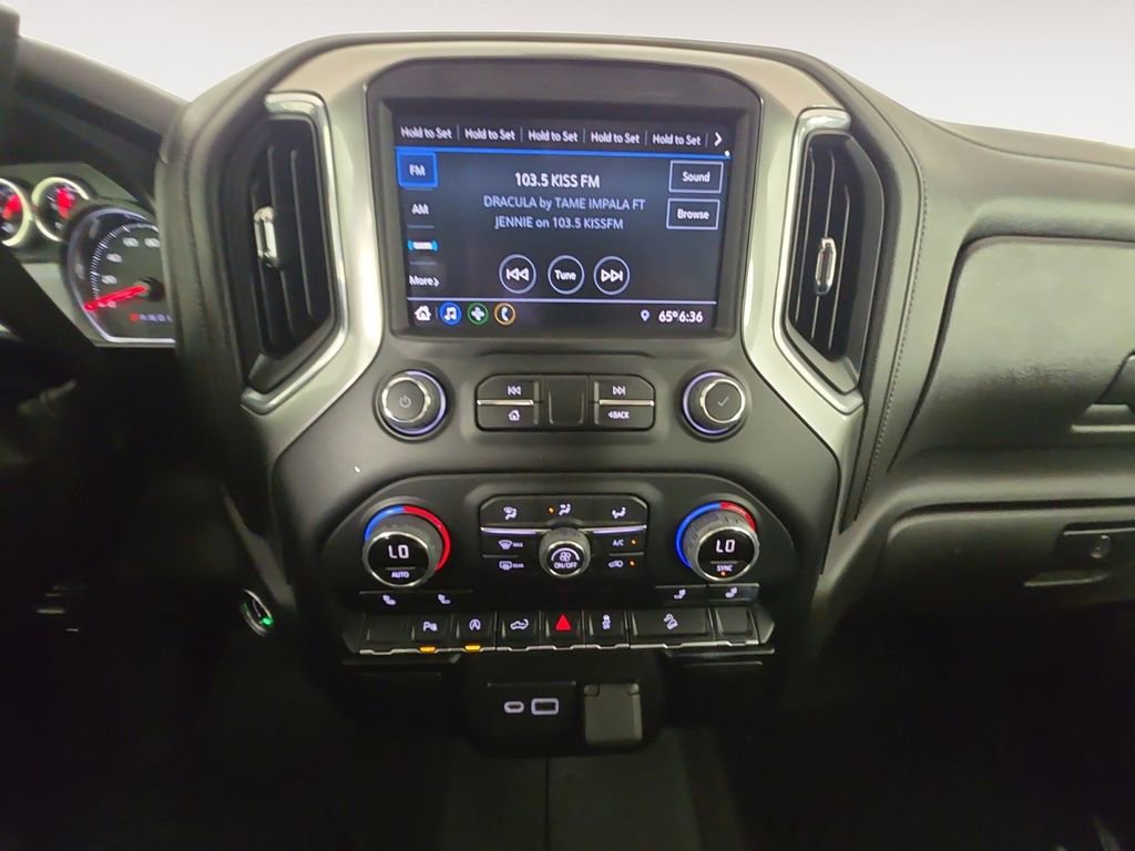 Used 2022 Chevrolet Silverado 1500 RST AWD/4WD image 11