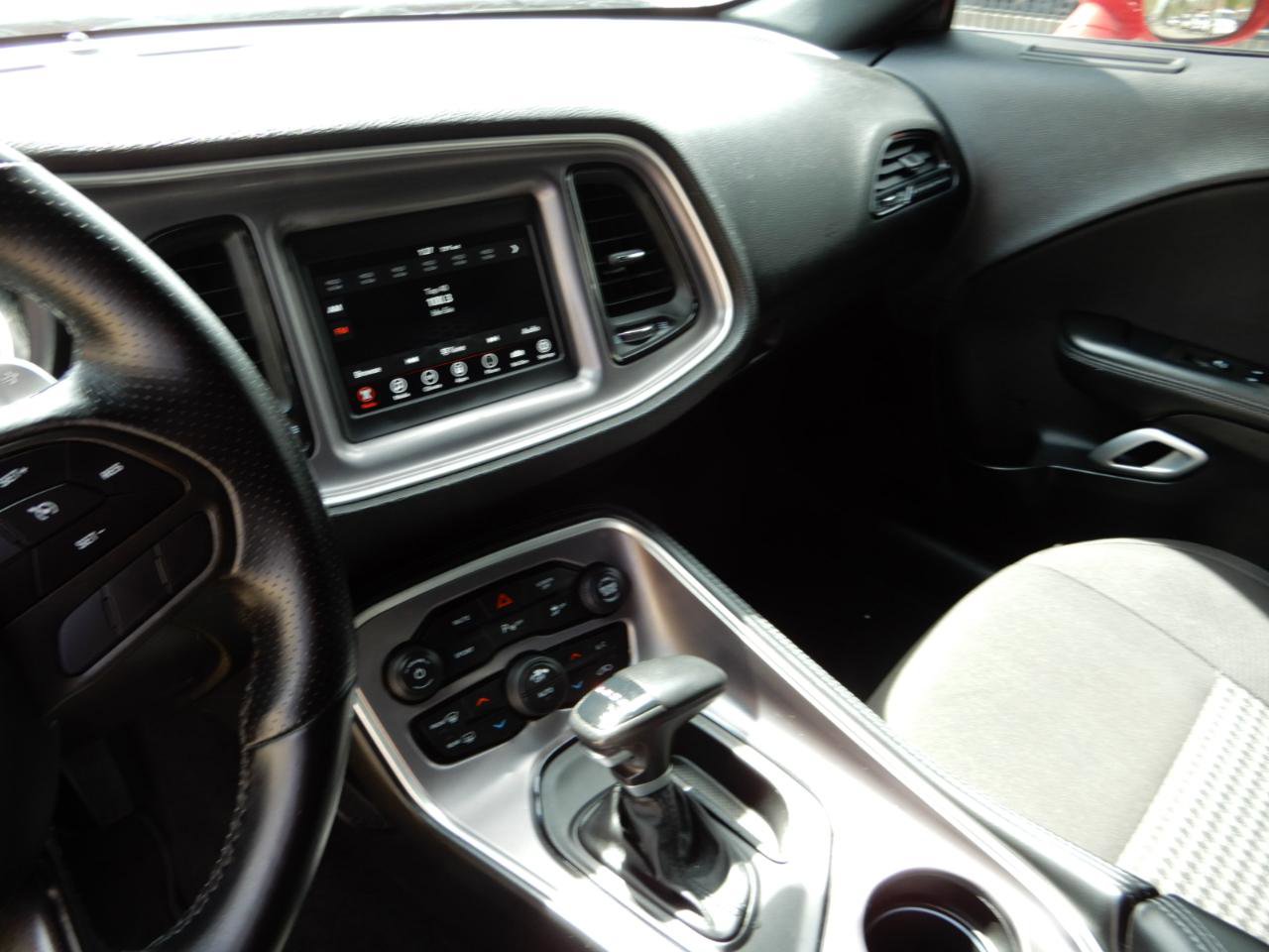 Used 2022 Dodge Challenger GT AWD/4WD image 13