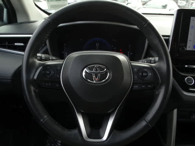 Certified 2023 Toyota Corolla Cross XLE image 24