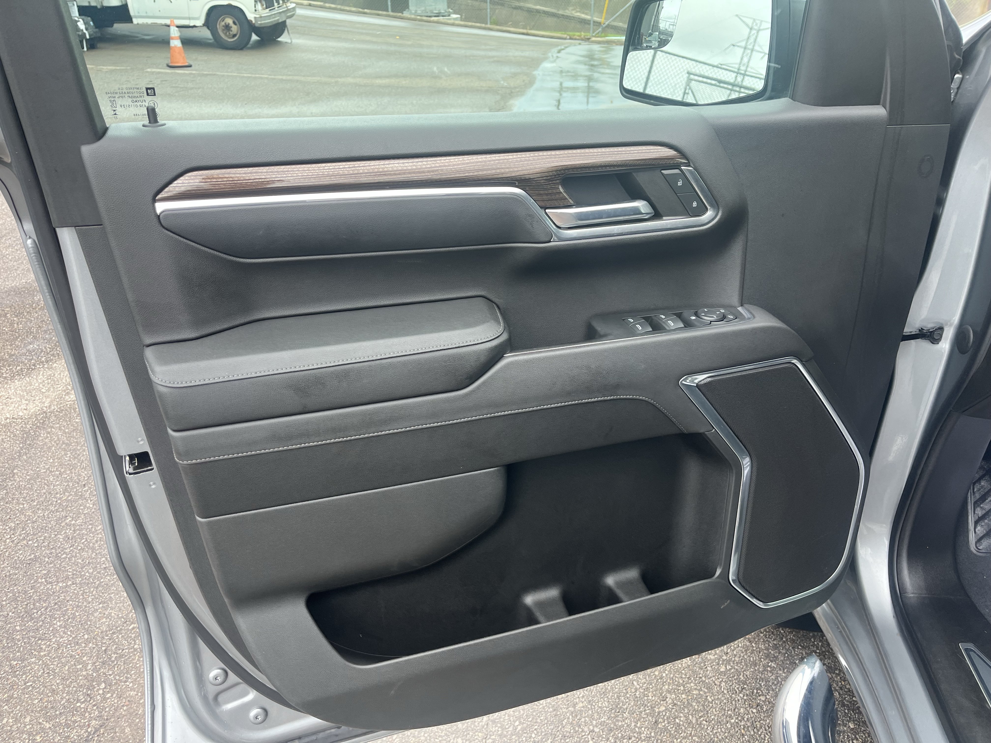 Used 2024 Chevrolet Silverado 1500 LT AWD/4WD image 15