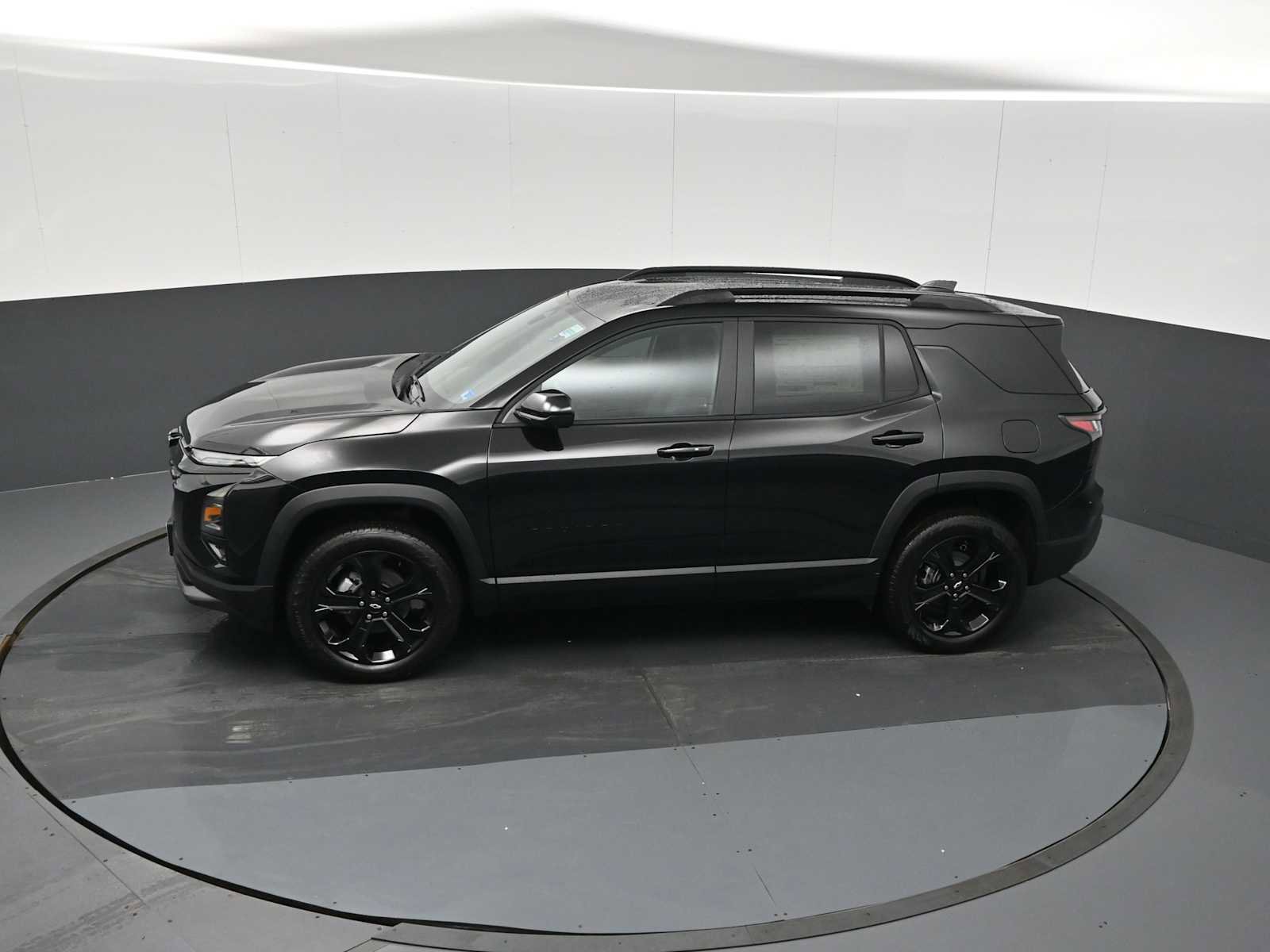 New 2026 Chevrolet Equinox LT AWD/4WD image 13