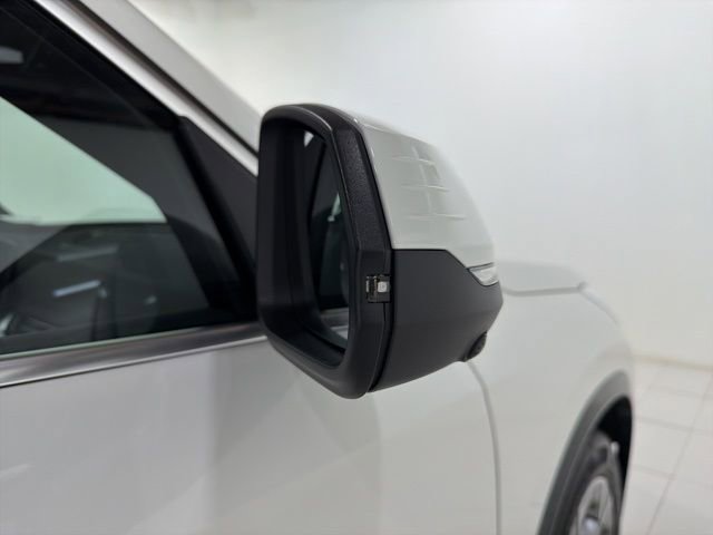 Used 2025 BMW X1 xDrive28i w/ Premium Package image 26