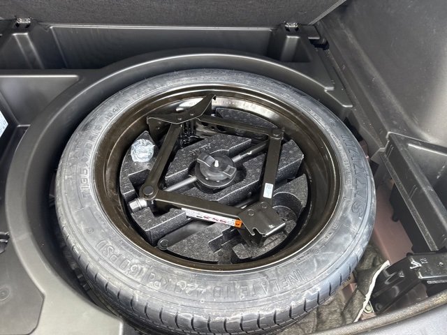 Used 2019 Chevrolet Blazer LT image 12