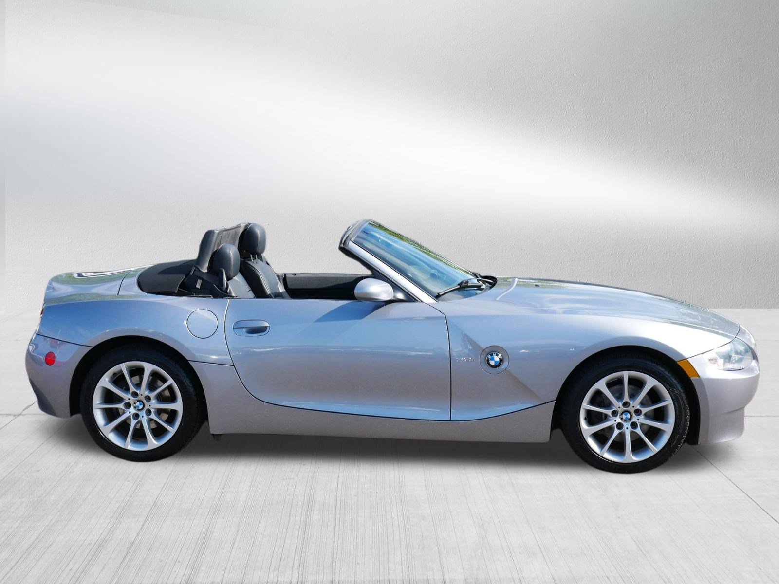 Used 2006 BMW Z4 3.0i RWD image 8
