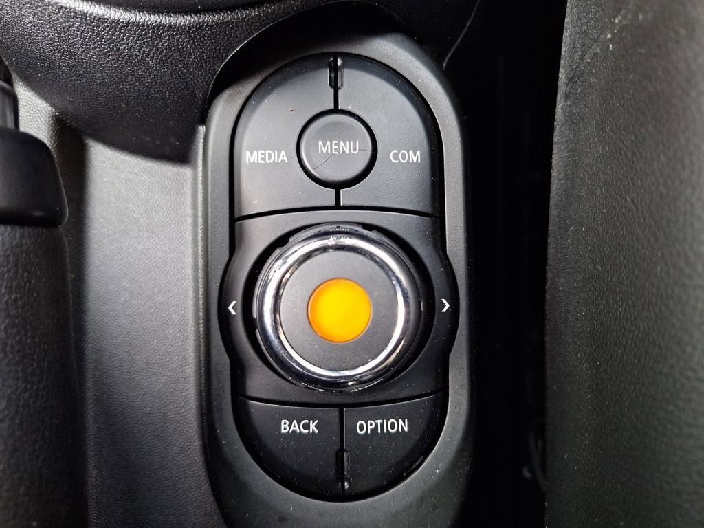 Used 2020 MINI Cooper S image 19