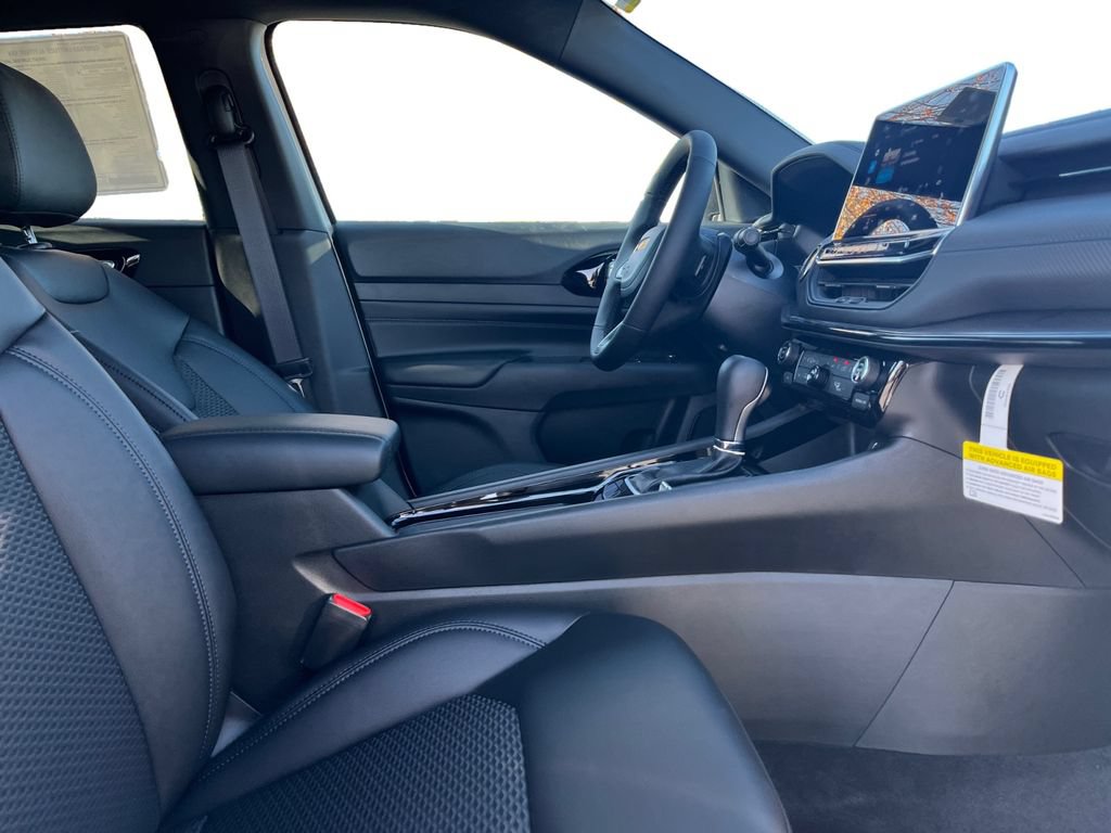 New 2026 Jeep Compass Latitude AWD/4WD image 24