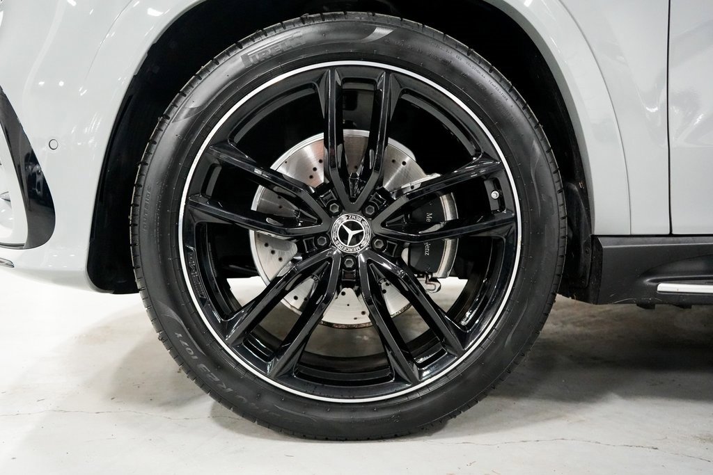 Used 2024 Mercedes-Benz GLS 580 4MATIC image 26