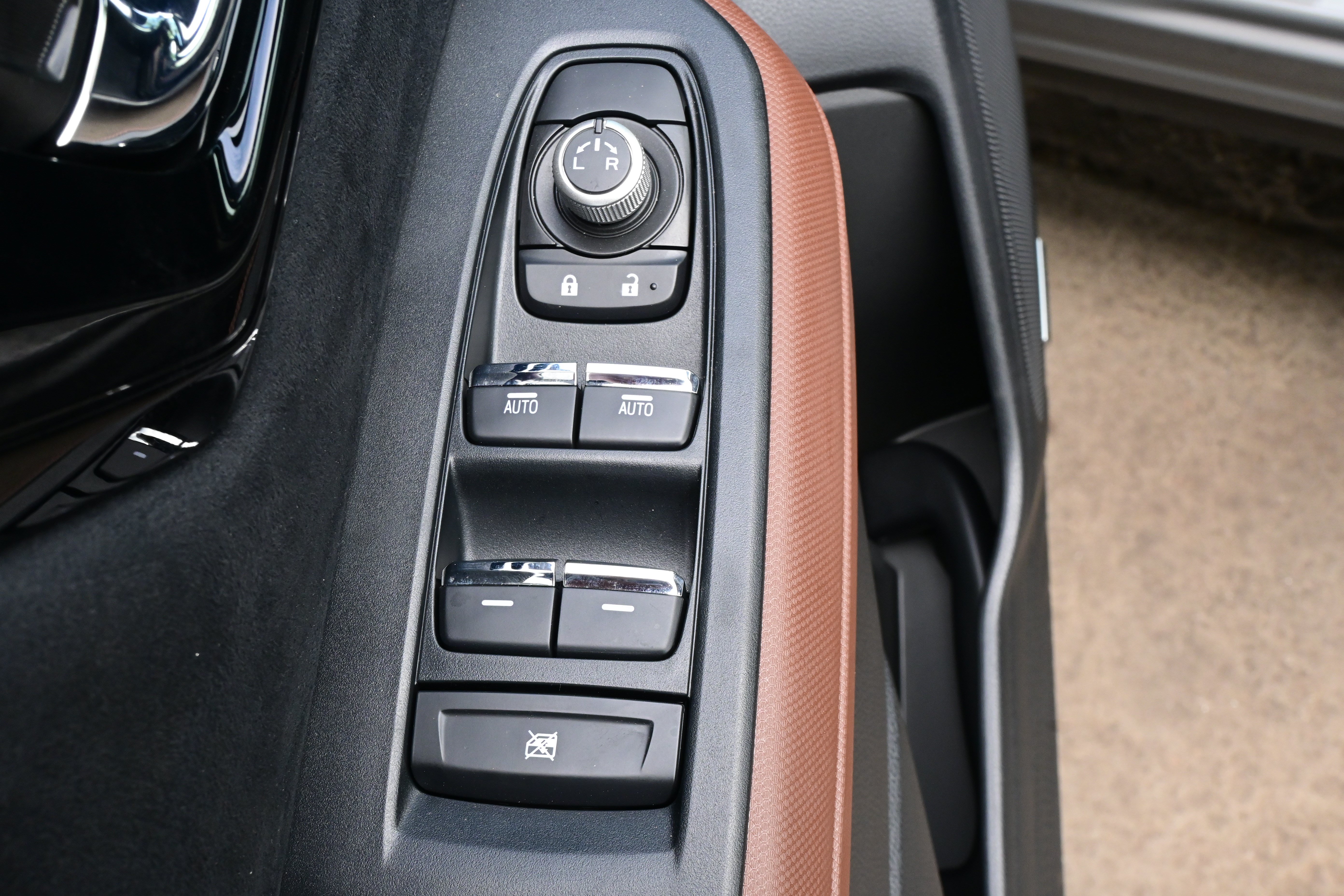 Certified 2025 Subaru Forester Touring AWD/4WD image 15