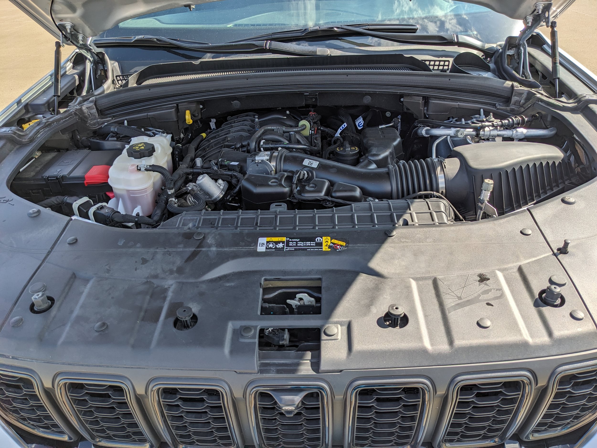Used 2025 Jeep Grand Cherokee Limited w/ Luxury Tech Group II AWD/4WD image 13