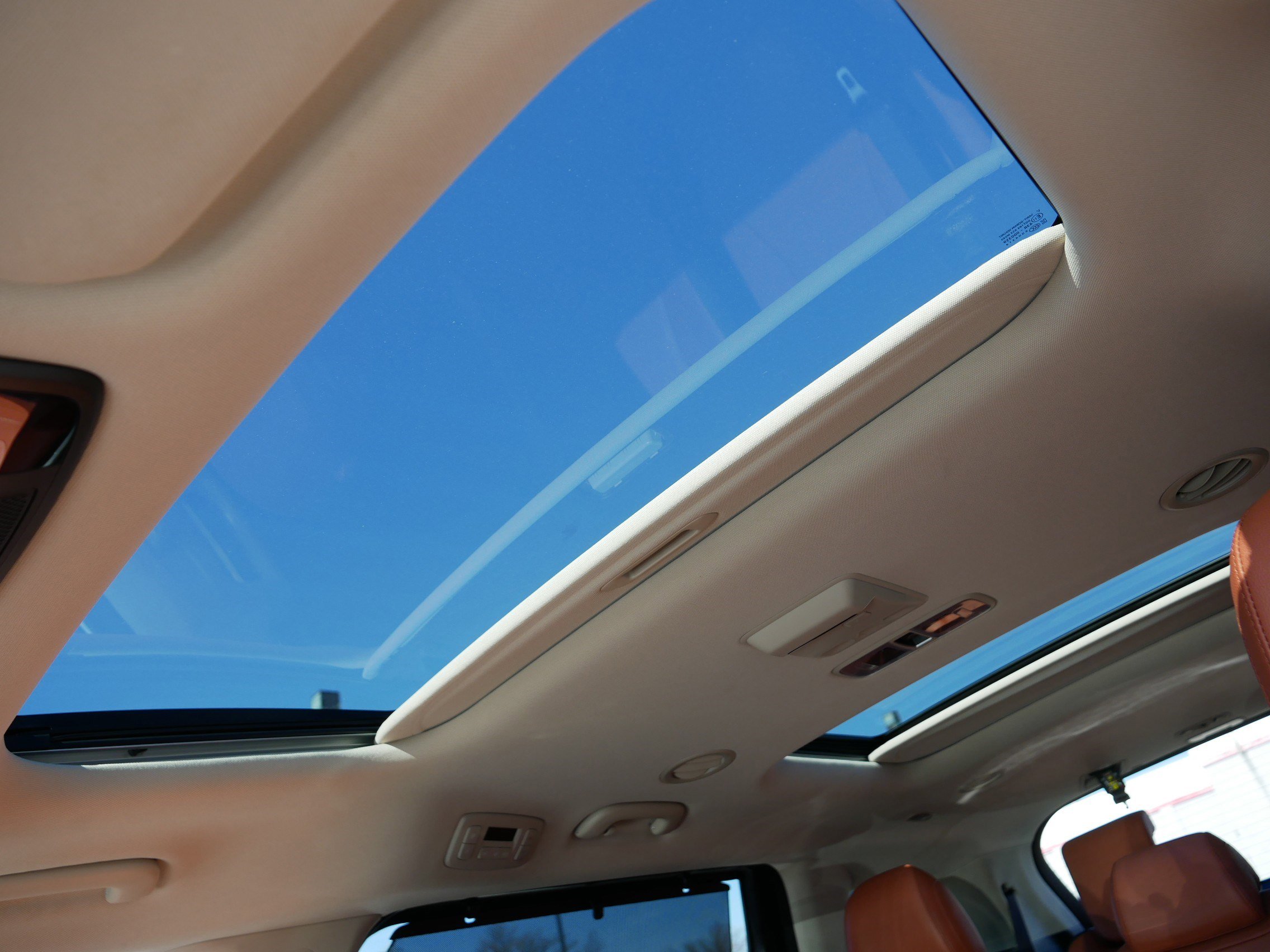 Certified 2024 Kia Carnival SX Prestige image 32