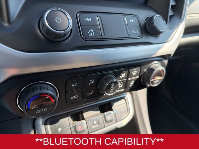 Used 2023 GMC Acadia SLE w/ Driver Convenience Package image 14