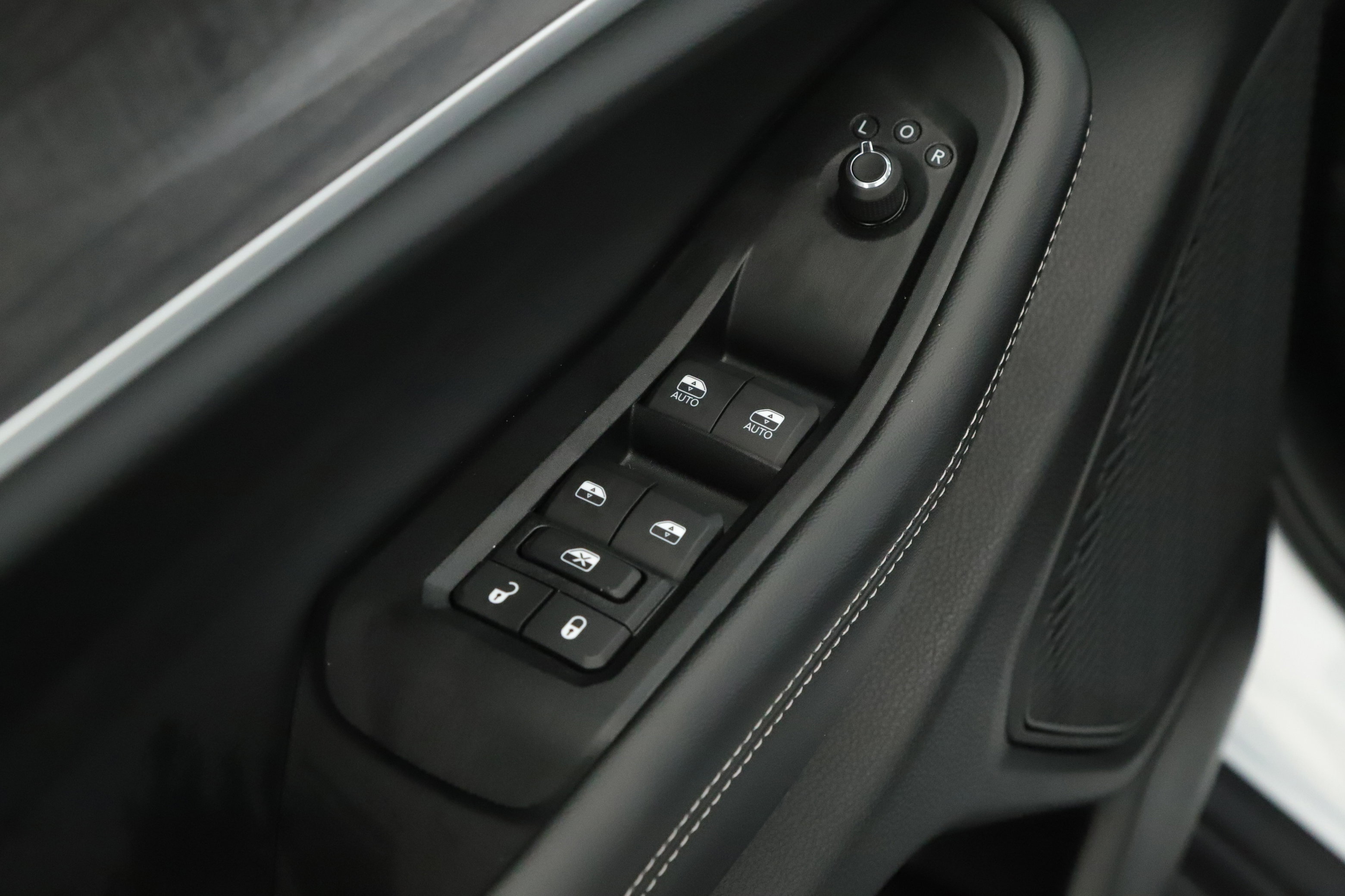 New 2025 Jeep Grand Cherokee Limited image 6