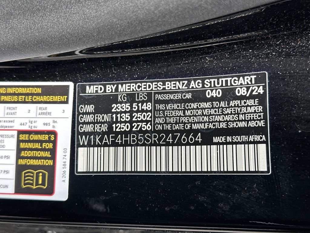 Used 2025 Mercedes-Benz C 300 4MATIC Sedan image 31