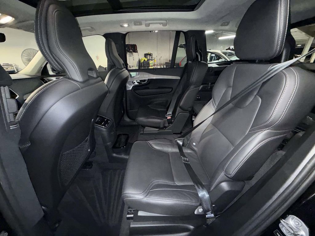 Used 2024 Volvo XC60 B5 Plus w/ Climate Package AWD/4WD image 19