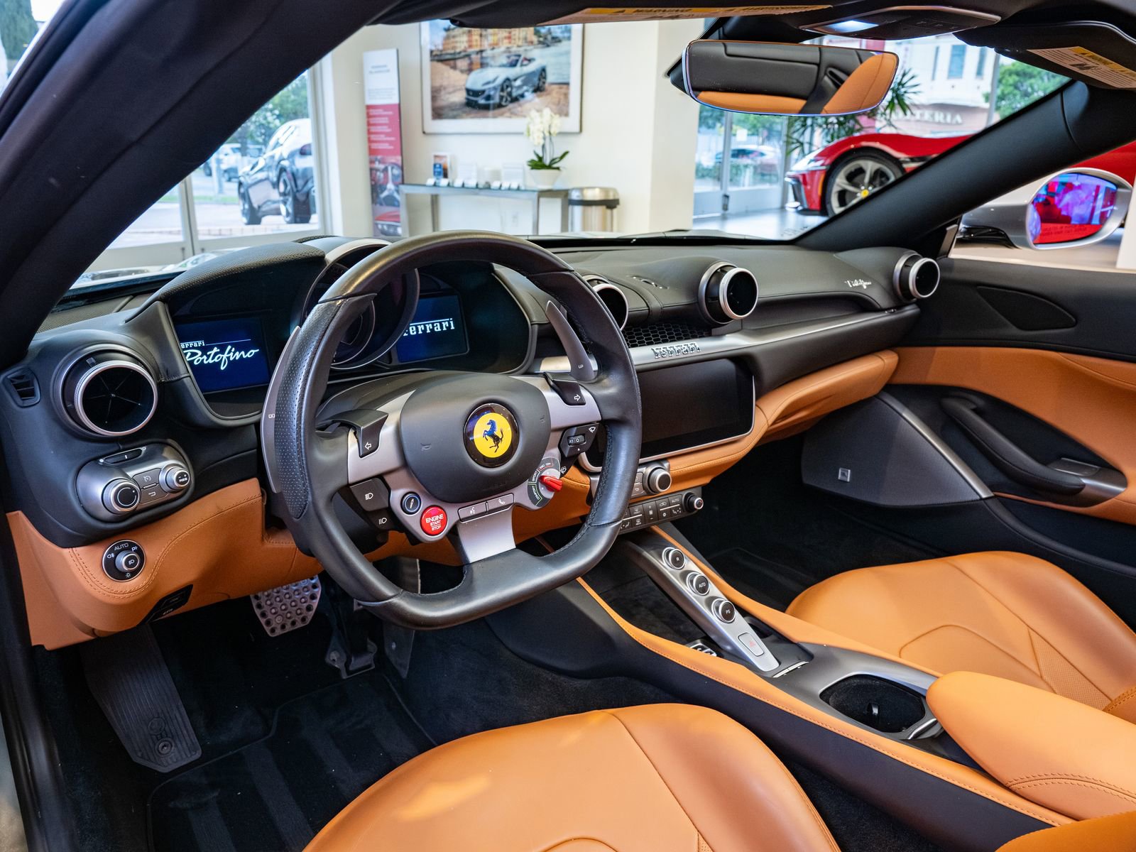 Used 2019 Ferrari Portofino RWD image 9