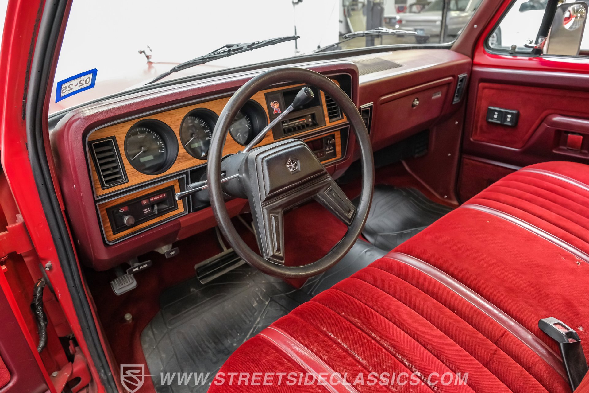 Used 1987 Dodge D/W Truck 150 image 4