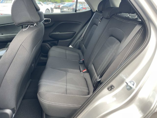 New 2026 Hyundai Venue SEL FWD image 17