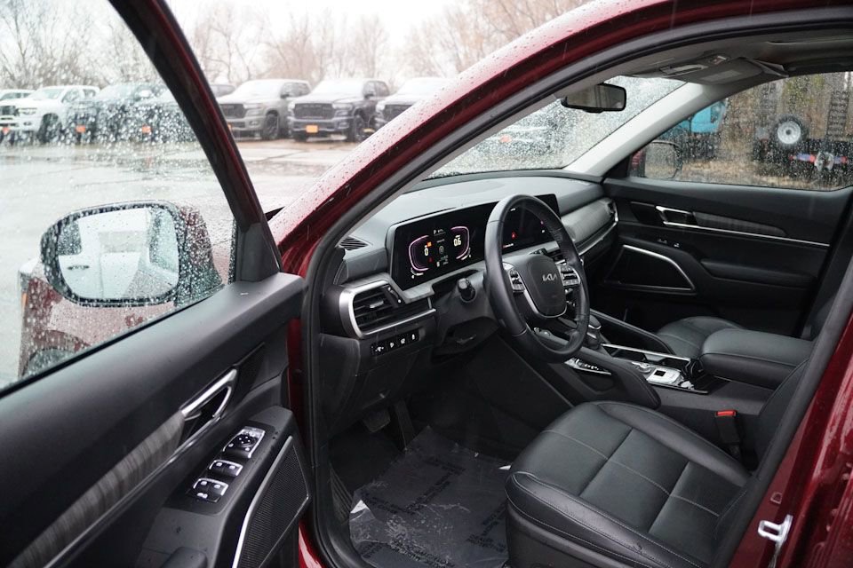 Certified 2024 Kia Telluride EX image 14