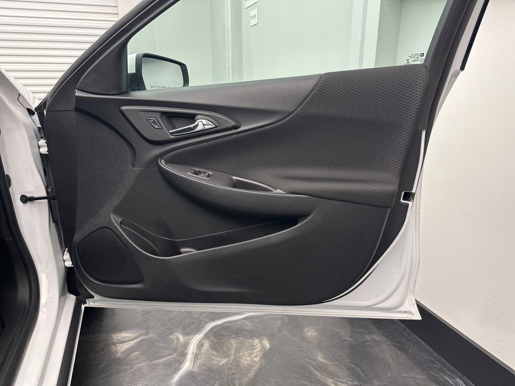 Used 2024 Chevrolet Malibu LT image 10