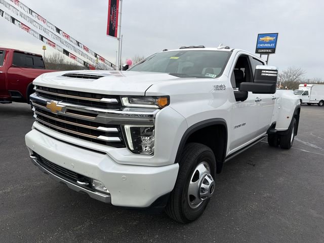 Used 2023 Chevrolet Silverado 3500 High Country w/ Safety Package II image 10