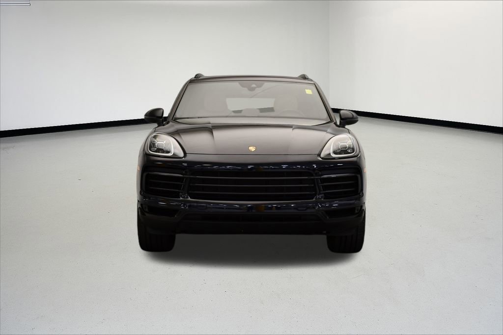 Used 2022 Porsche Cayenne Platinum Edition image 10